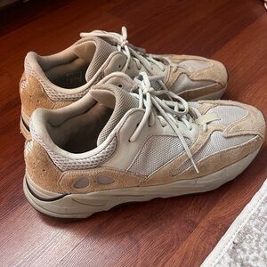 Yeezy 700 Salt